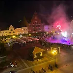 Z Widokiem Na Rynek * Хойнице